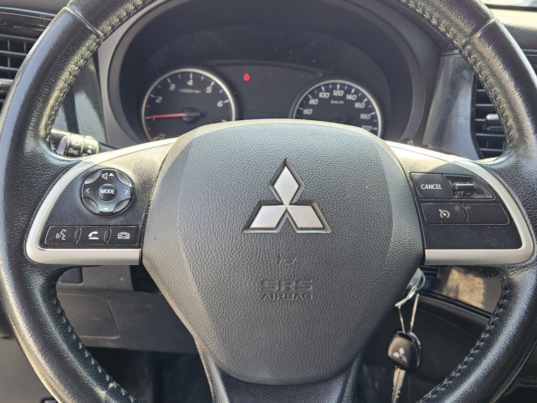 Mitsubishi Outlander Outlander 4x2 At 2.0 Ac 2015 Usado en Rosselot Usados