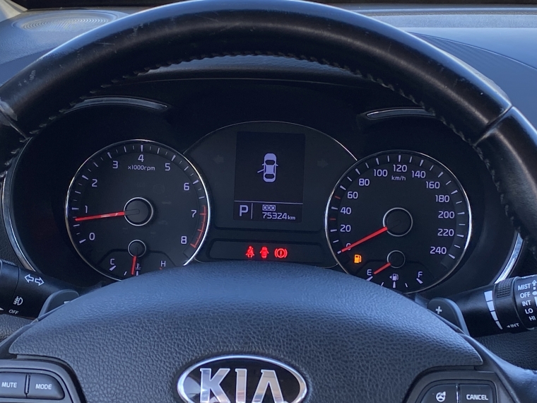 Kia Cerato Cerato Sx 1.6 Aut 2016 Usado  Usado en Webautos.cl