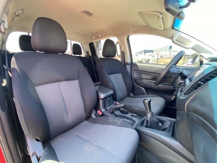 Mitsubishi L200 L200 D/c 2.4 Katana Cr 4x2 2021 Usado en Rosselot Usados