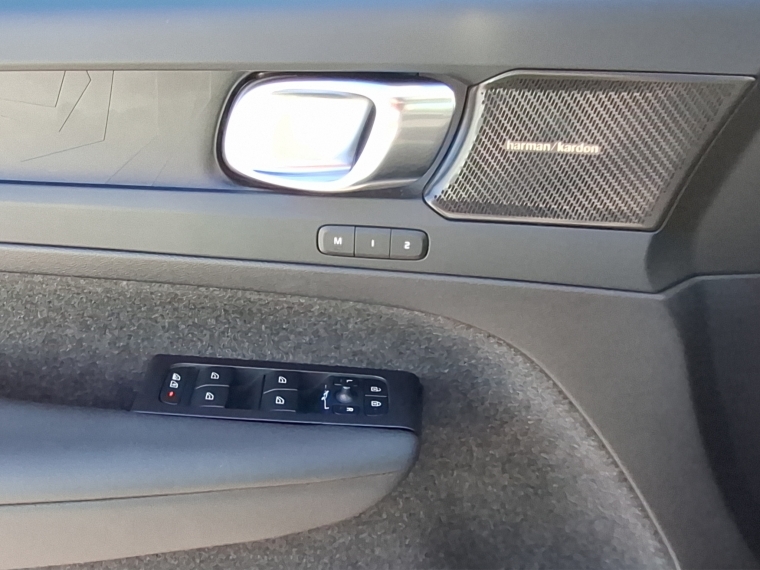 Volvo C40 P8 Recharge 2024 Usado  Usado en BMW Premium Selection