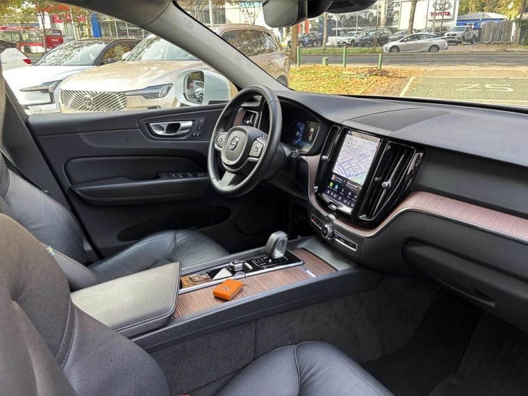 Volvo Xc60 Ii T8 Recharge 4x4 2.0 Aut 2024 Usado Usado en BMW Premium Selection Volvo Xc60 Ii T8 Recharge 4x4 2.0 Aut 2024 Usado Usado en BMW Premium Selection