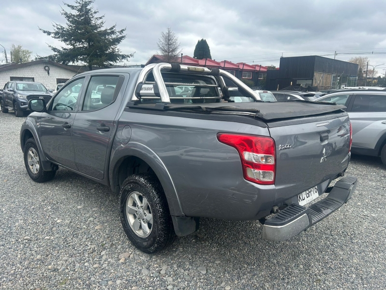 Mitsubishi L200 L-200 New Work Cr Wf  Mec 4x2 Td E5 2019  Usado en Guillermo Morales Usados