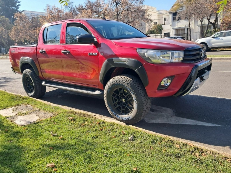 TOYOTA HILUX DX 4X4 2.4 - imagen 8