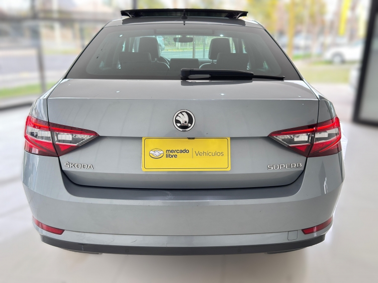 Skoda Superb 2.0 Tdi 2019 Usado en Automotriz Olea Flaño