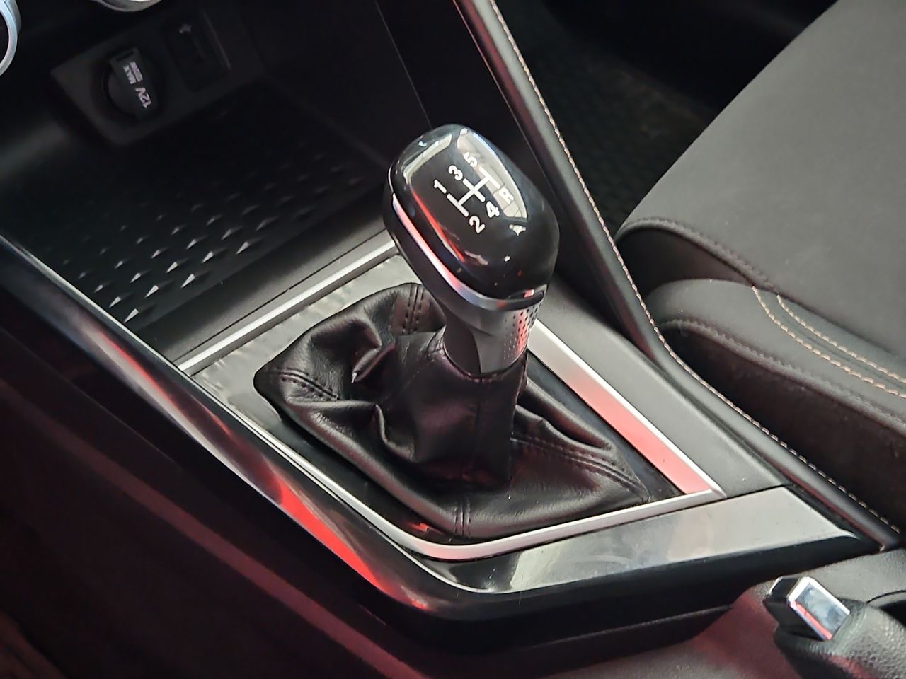 Changan Cs15 Cs15 Hb 4x2 1.5 2023 Usado en Usados de Primera - Sergio Escobar