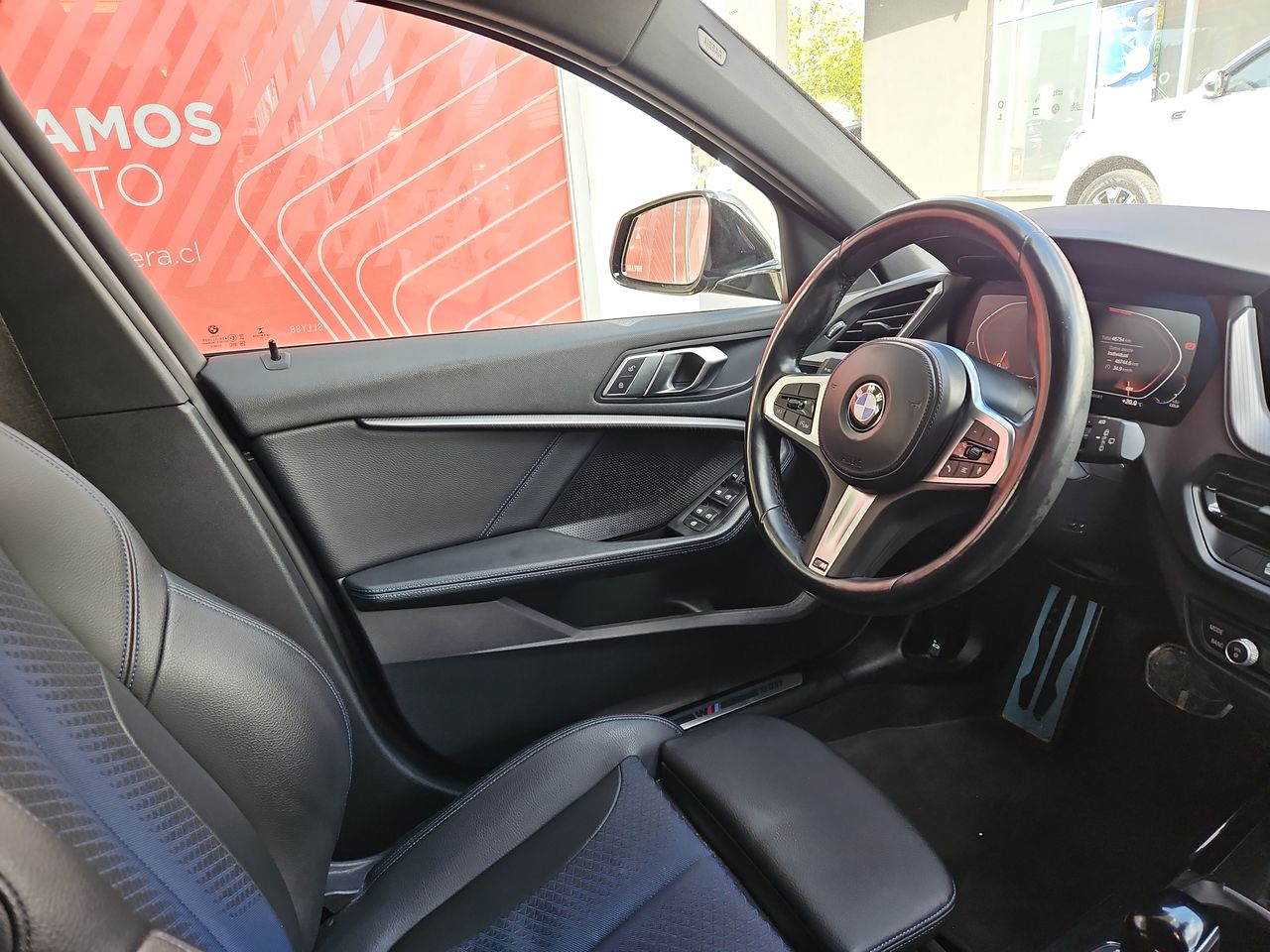 Bmw 118i 118i Hatchback 1.5 Aut 2023 Usado  Usado en Webautos.cl