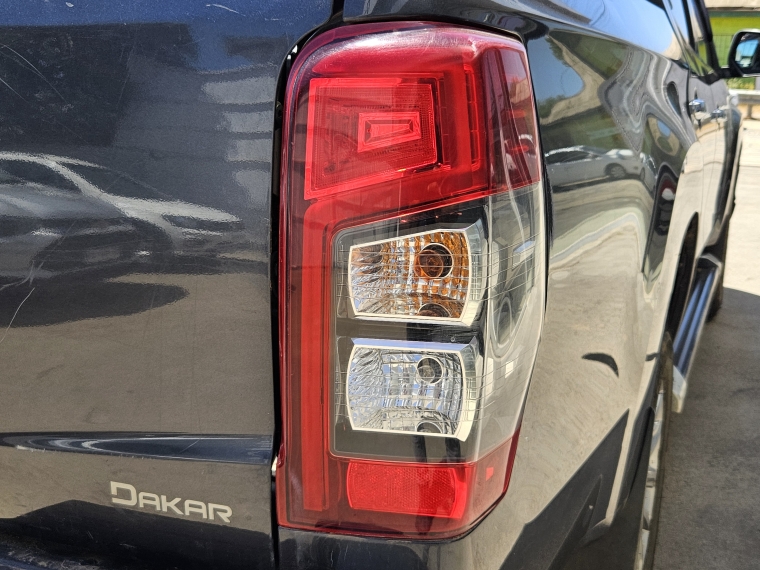 Mitsubishi L200 L200 D/c Dakar Crs Mt 2.4 4x4 2022 Usado en Rosselot Usados