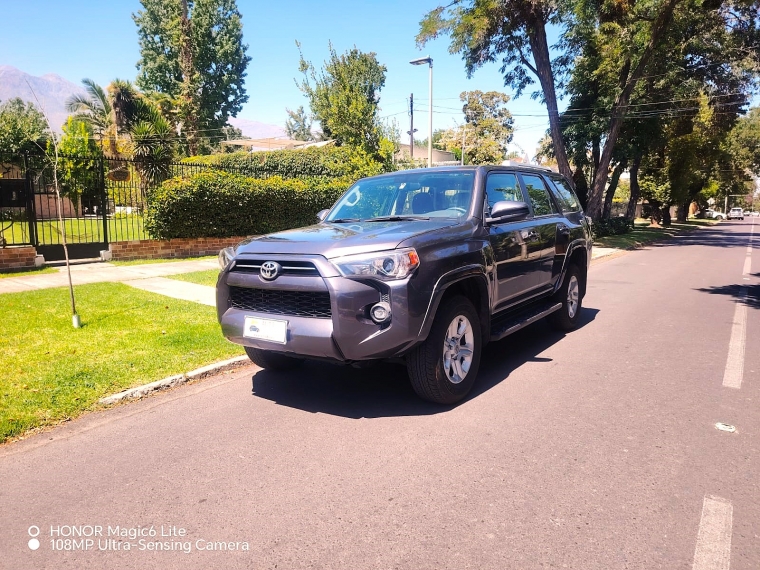 TOYOTA 4RUNNER 4.0 SR5 MV Auto 2022