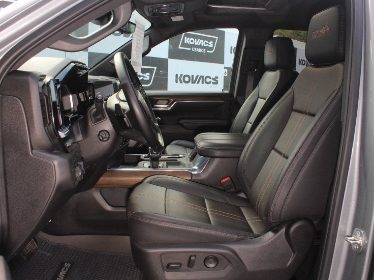 Chevrolet Silverado 3.0 Td High Contry At 4x4 Diesel 2025 Usado  Usado en Kovacs Usados
