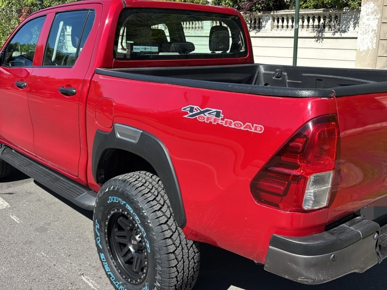 TOYOTA HILUX  Dcab DX 4x4 2.4cc - imagen 4