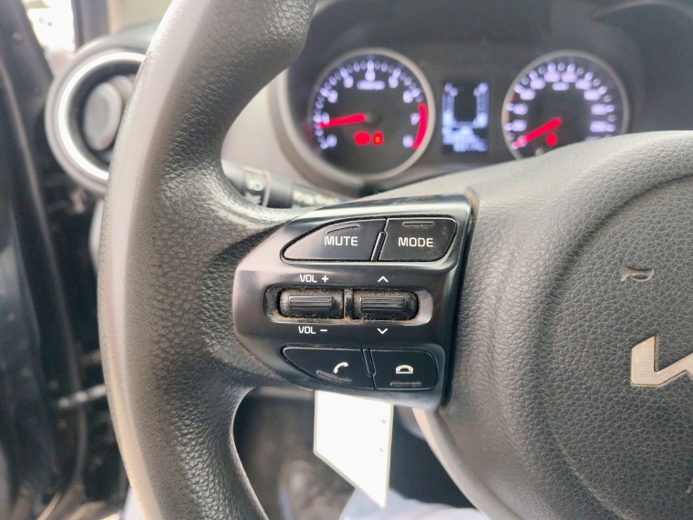 Kia Soluto Soluto 1.4 2023 Usado en Rosselot Usados