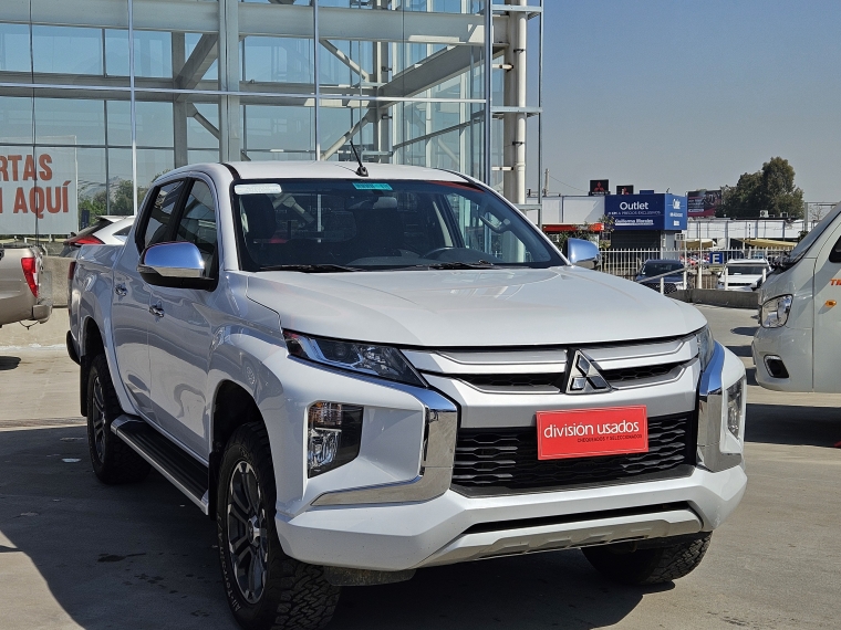 Mitsubishi L200 L200 D/c Dakar Crs Mt 2.4 4x4 Mn 2021 Usado en Rosselot Usados