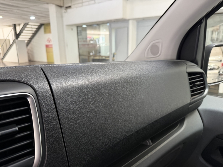 Peugeot Expert 2.0l Hdi 150hp 6mt Ac 2022  Usado en Grass & Arueste