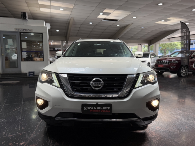 Nissan Pathfinder Advance Cvt 3.5l  2017  Usado en Grass & Arueste