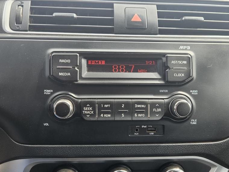 Kia Rio 4 4 Ex 1.4 2017 Usado  Usado en Kovacs Usados