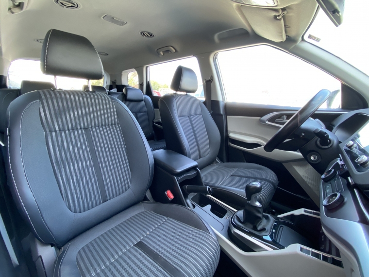 Kia Carens Carens Lx 1.5 2023 Usado en Rosselot Usados