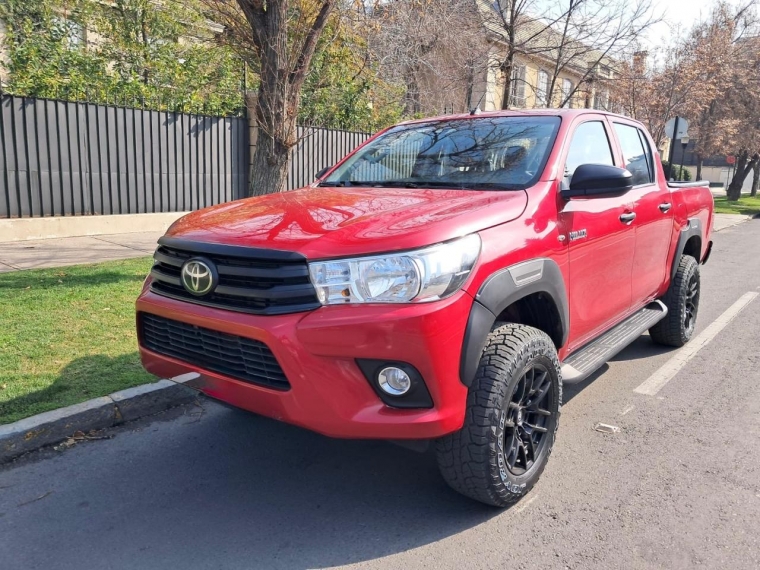 Toyota Hilux — foto 14 de 15