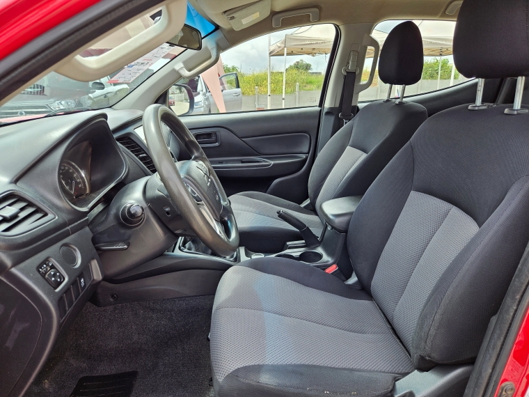 Mitsubishi L200 L200 D/c 2.4 Katana Crt 4x4 Special Pack 2023 Usado en Rosselot Usados
