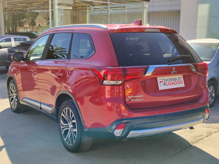 Mitsubishi Outlander Outlander 4x4 At Glx 2.4 + 2018 Usado en Rosselot Usados