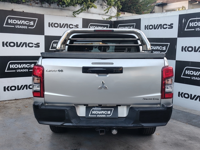 Mitsubishi L200 2.4 Td Dakar  Crs Hp At  4x4 Diesel 2023 Usado  Usado en Kovacs Usados