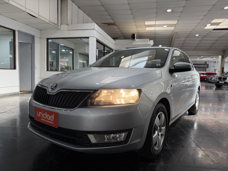 Skoda Ambiente 1.2l Tsi 6mt Ac 2015  Usado en Grass & Arueste