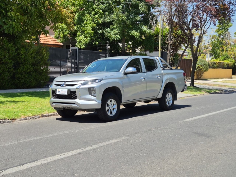 MITSUBISHI L200  L200 2.4 TD Katana CD CR. 2023