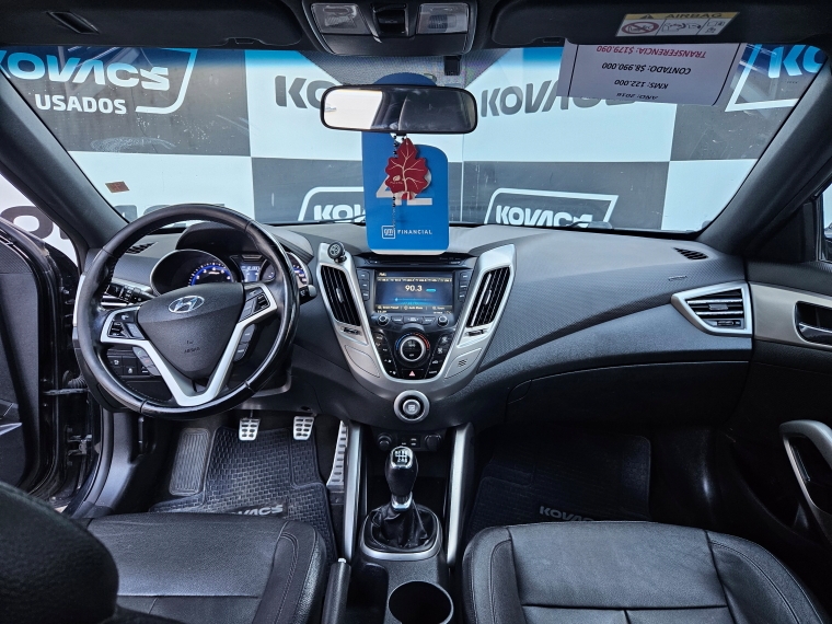 Hyundai Veloster 1.6 Fs 4dr Gls Full Mt 2016 Usado  Usado en Kovacs Usados