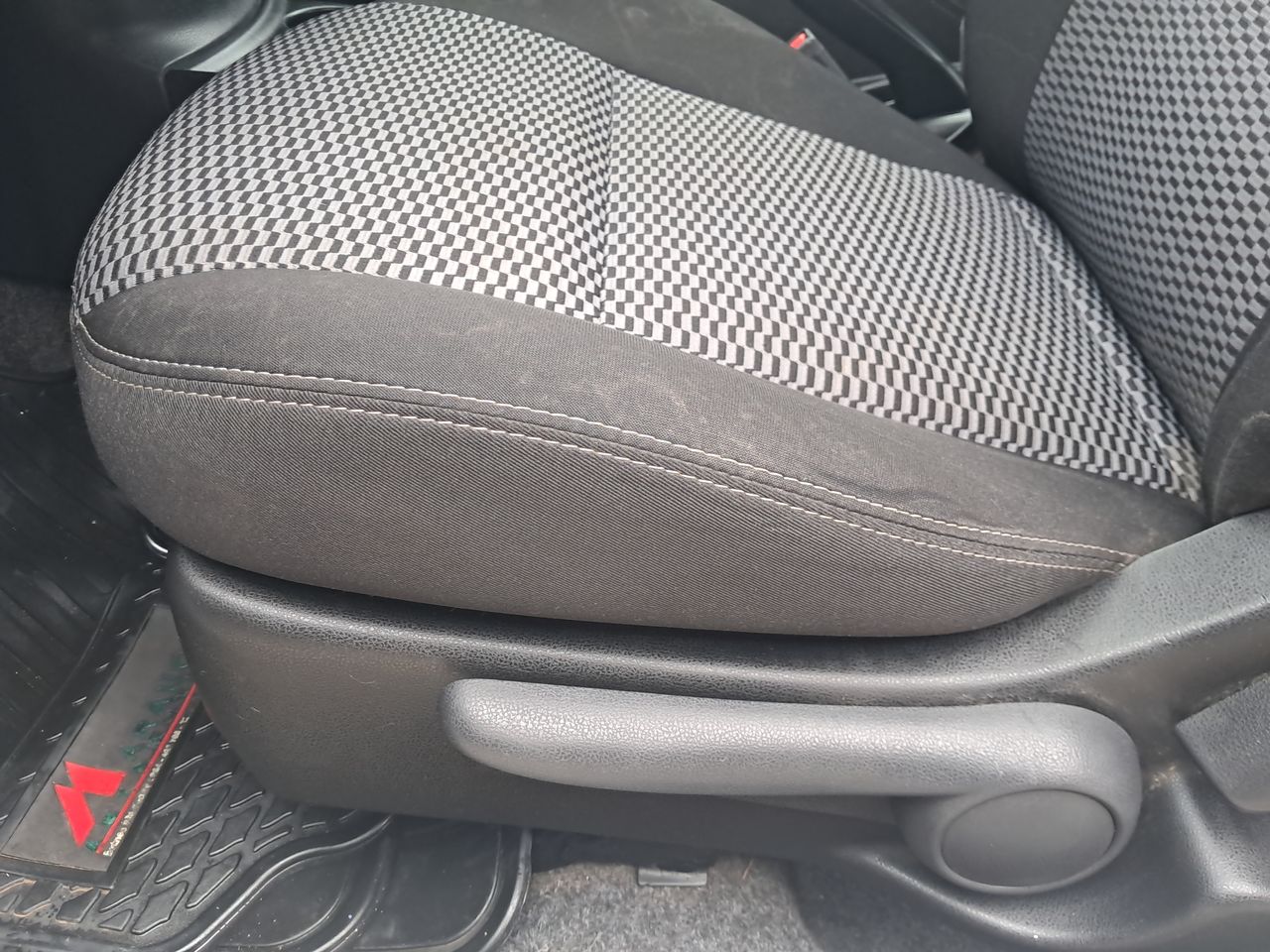 Nissan Versa Versa Sedan 1.6 2020 Usado en Usados de Primera - Sergio Escobar