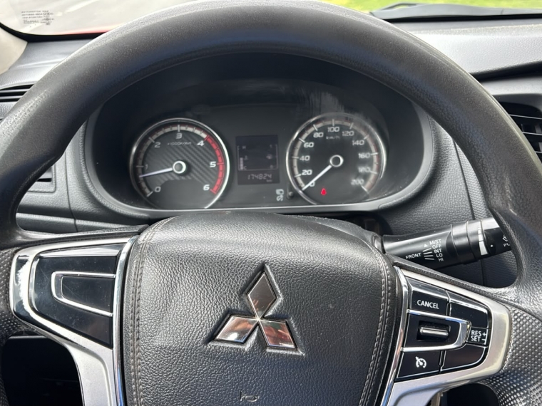 Mitsubishi L200 Katana Cr2.4Cc — foto 10 de 10