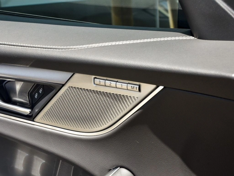 Jaguar F-pace 2.0 R-dynamic S Awd 250hp At 5p 2024 Usado  Usado en Webautos.cl