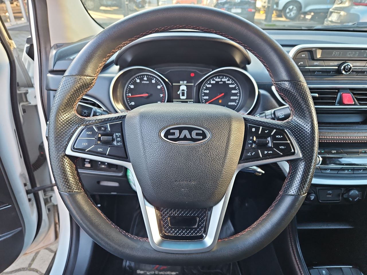 Jac Js3 Js3 1.6 2022 Usado  Usado en Webautos.cl