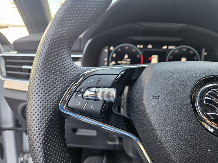 Skoda Scala Scala Tsi Hb 1.5 Aut 2024 Usado en Rosselot Usados