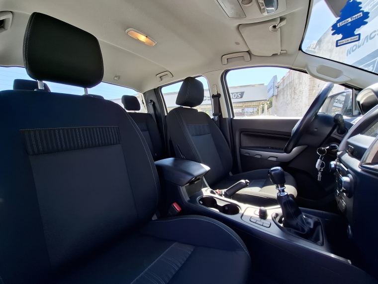 Ford Ranger Dsl Xlt Mt 4x4 3.2 2022 Usado  Usado en Kovacs Usados