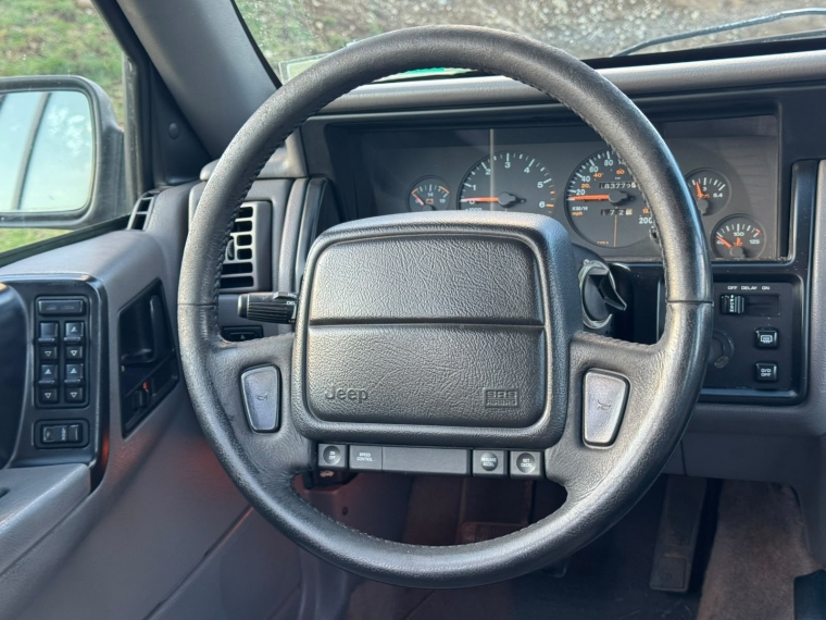 Jeep Grand cherokee Laredo 1994 Usado en G Autos Automotriz - G Autos