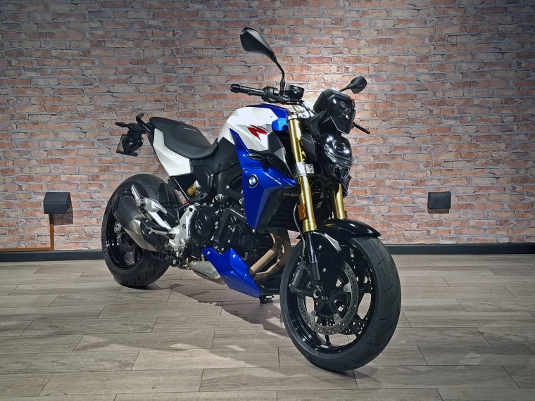 BMW F 900 R . 2023