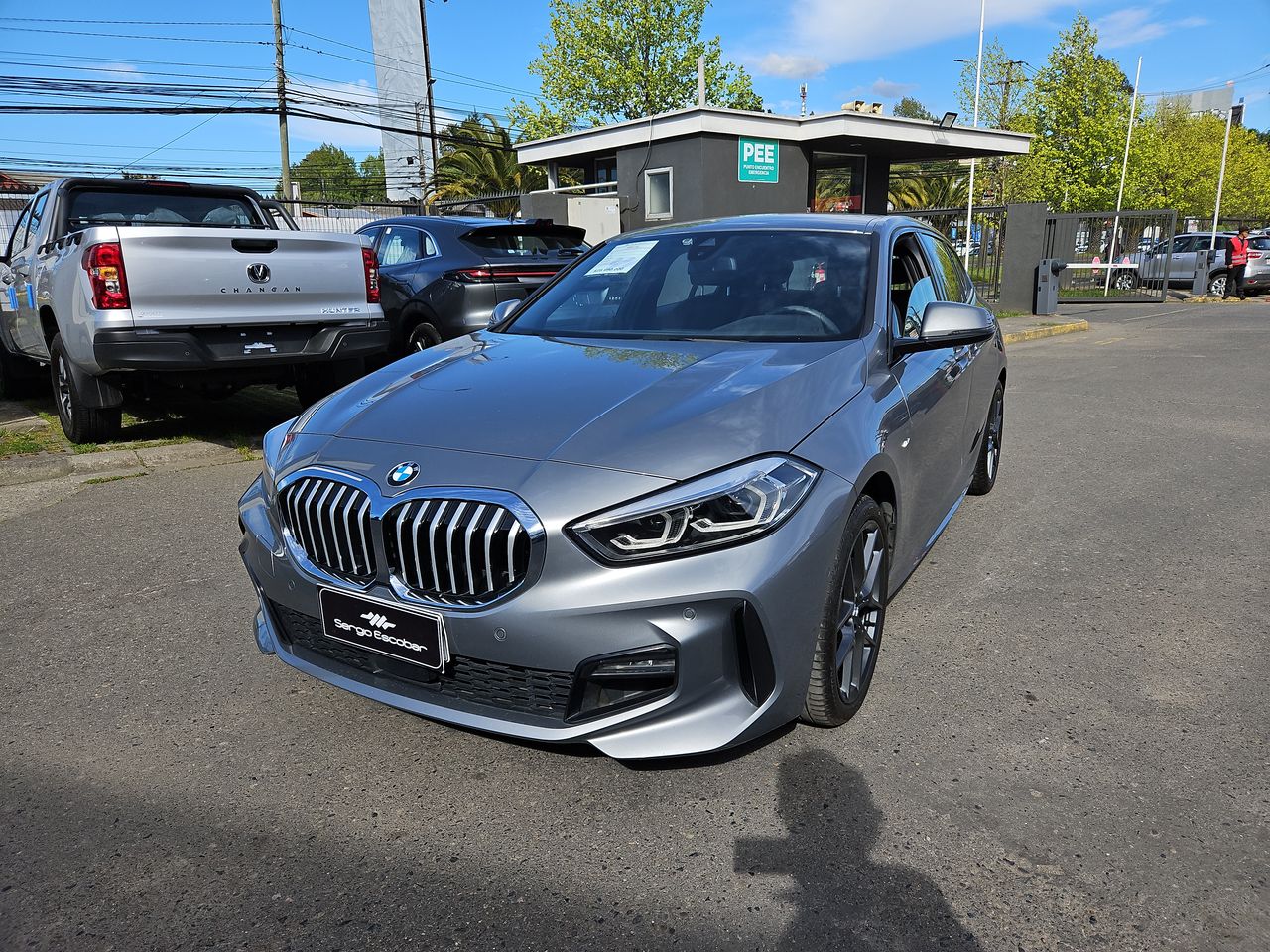 Bmw 118i 118i Hatchback 1.5 Aut 2023 Usado  Usado en Webautos.cl