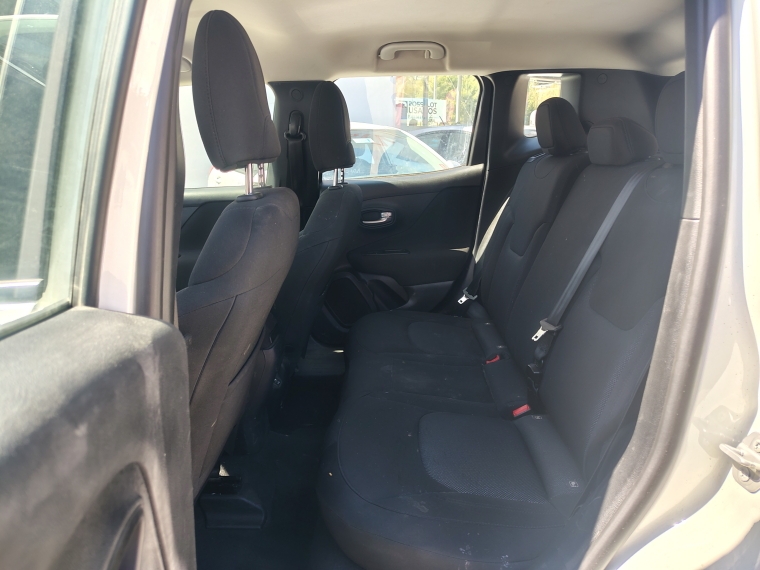 Jeep Renegade Renegade Sport Lx 1.8 Aut 2023 Usado en Rosselot Usados