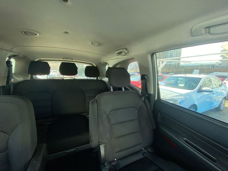 Ssangyong Stavic 2.2 Diesel 2wd Mt 5p 2018 Usado  Usado en Webautos.cl