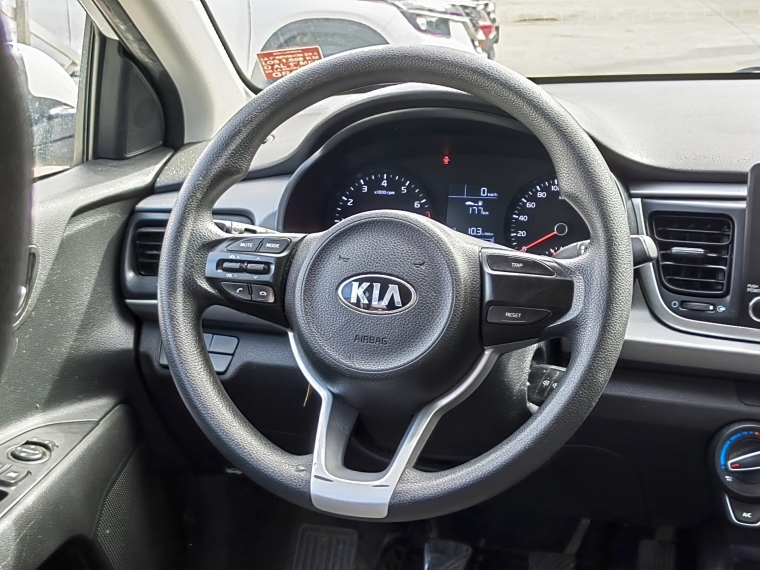 Kia Rio 4 Rio 4 Sedan 1.4 2021 Usado en Rosselot Usados