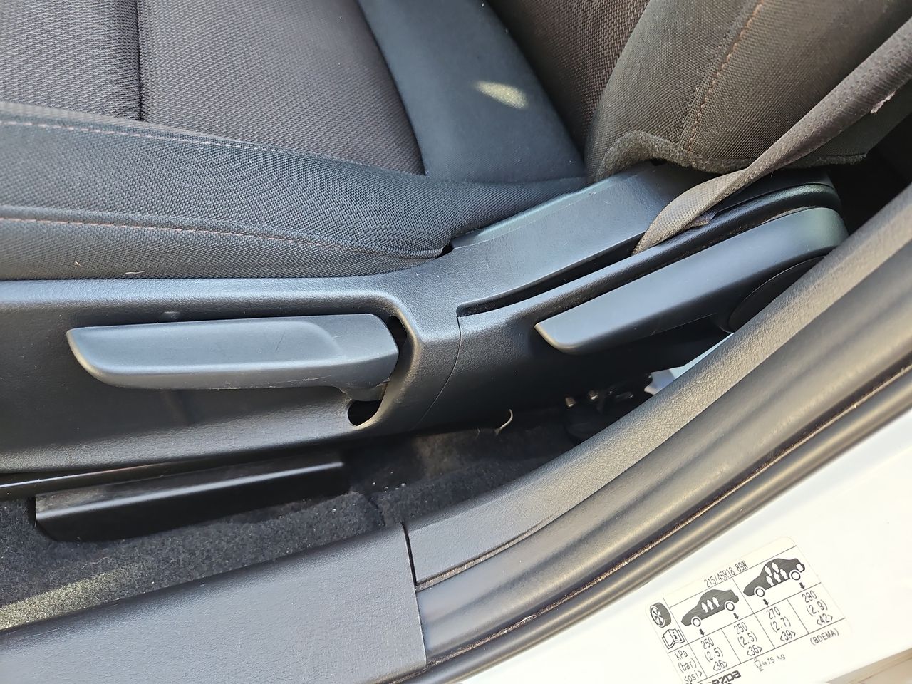 Mazda 3 3 Sedan 2.0 2023 Usado Usado en Webautos.cl Mazda 3 3 Sedan 2.0 2023 Usado Usado en Webautos.cl