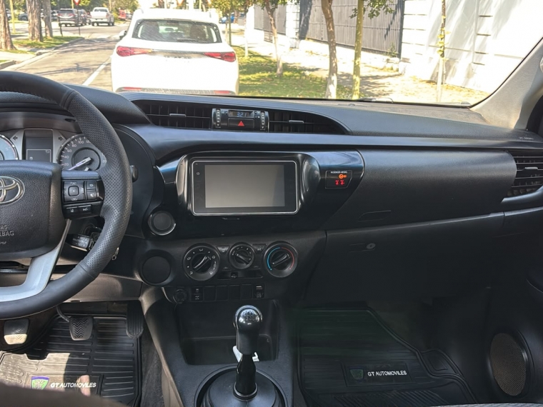 TOYOTA HILUX  Dcab DX 4x2 2.4cc - imagen 10