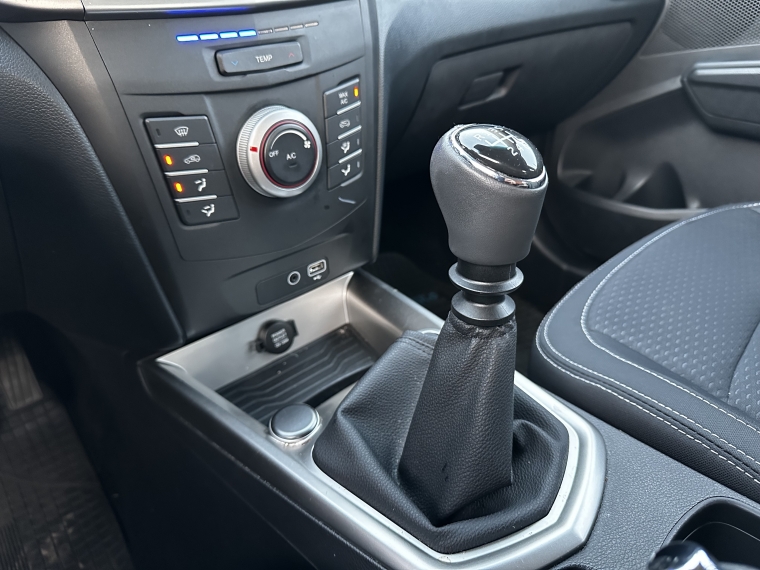 Mahindra Xuv 1.2 Comfort Mt 2024 Usado  Usado en Webautos.cl