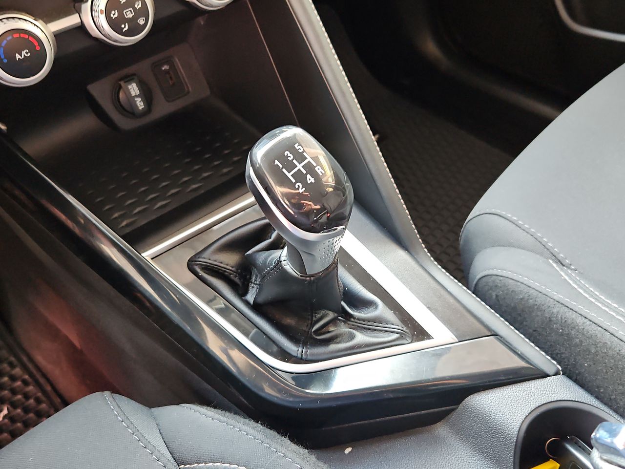 Changan Cs15 Cs15 Hb 4x2 1.5 2024 Usado en Usados de Primera - Sergio Escobar