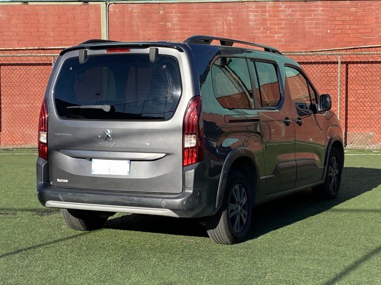 Peugeot Rifter Rifter Bluehdi 130 1.5 At 2022 Usado en Rosselot Usados