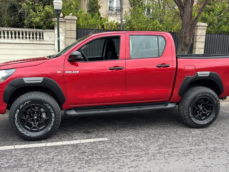 Toyota Hilux — foto 4 de 12
