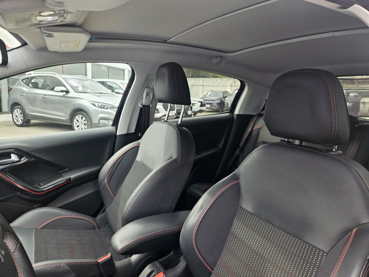 Peugeot 208 208 Gt Line 1.2 Aut 2016 Usado en Rosselot Usados