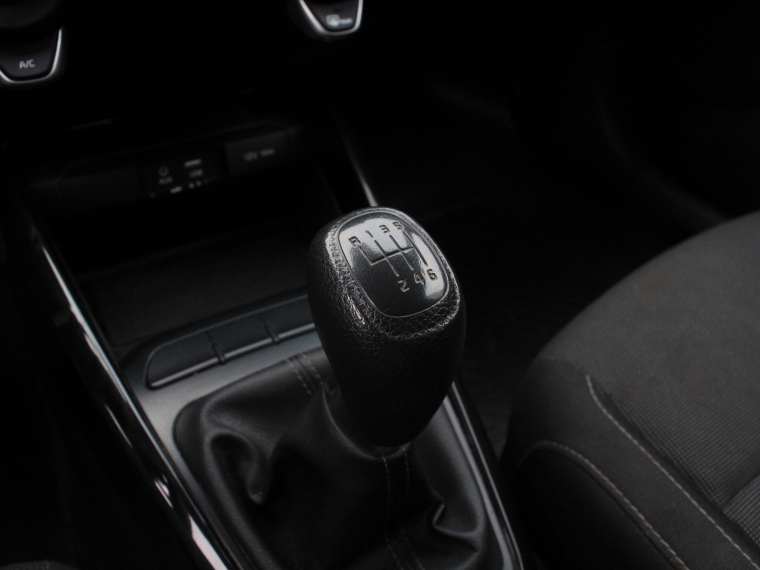 Kia Rio 5 Rio 5 Hatch Back 1.4 2020 Usado en Rosselot Usados