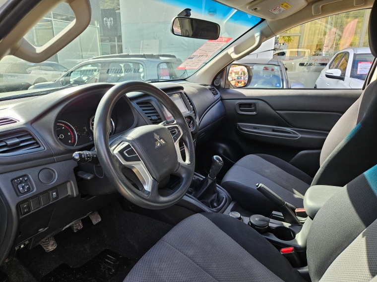 Mitsubishi L200 L200 Katana Crt 4x4 2.4 2022 Usado en Rosselot Usados