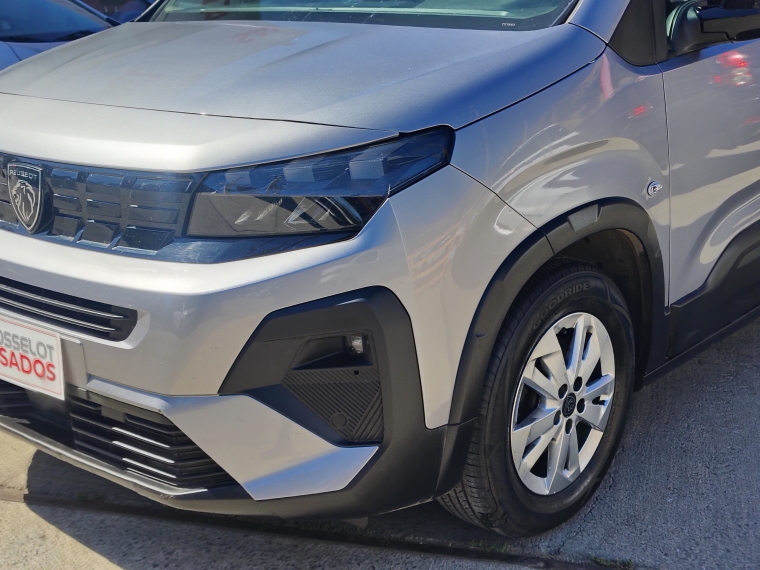 Peugeot Rifter Rifter Mca Allure Diesel 100hp Mt 2025 Usado en Rosselot Usados