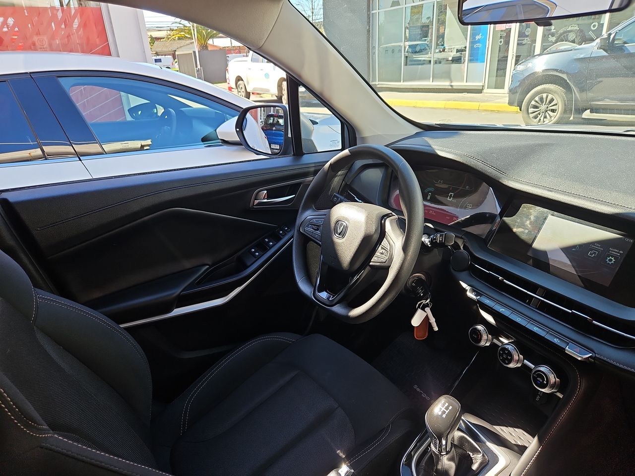 Changan Cs15 Cs15 Hb 4x2 1.5 2022 Usado en Usados de Primera - Sergio Escobar